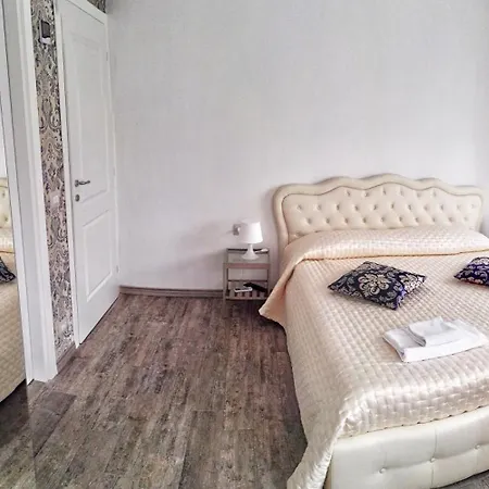 セントラル シティ B&B