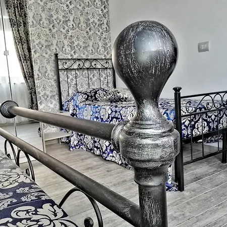 Guest house Central City Rooms