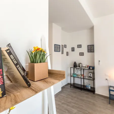 Central City Rooms 4* Bolonya