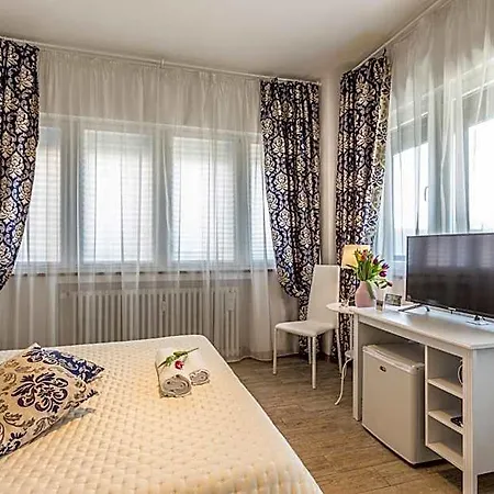 Central City Rooms