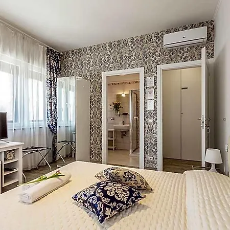 Central City Rooms בולוניה
