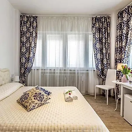 Central City Rooms