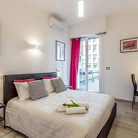Гостевой дом Central City Rooms 4*