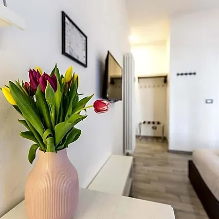 Central City Rooms Гостевой дом Болонья