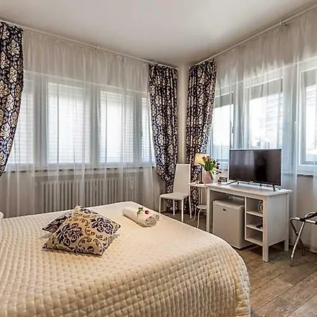 Central City Rooms