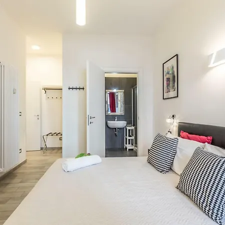 Central City Rooms 4* Bolonya