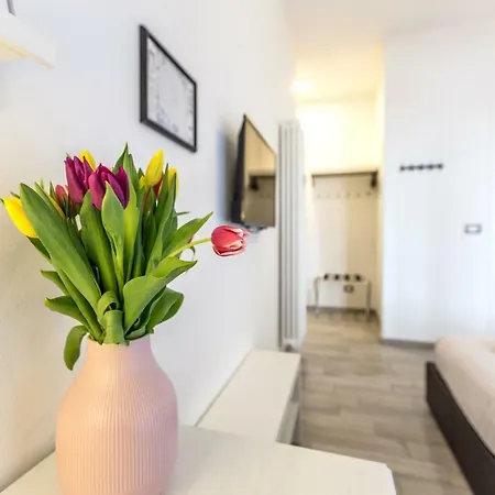 Central City Rooms 4* Bolonya