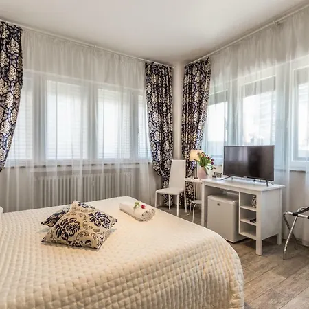 Konukevi Central City Rooms