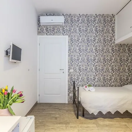בית הארחה Central City Rooms בולוניה