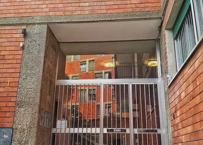 Central City Rooms Pensión 4*