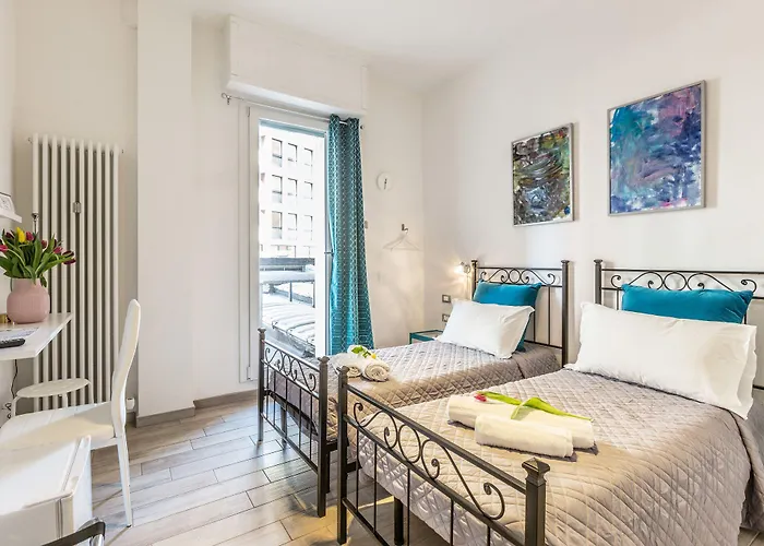 Central City Rooms Pensión 4*