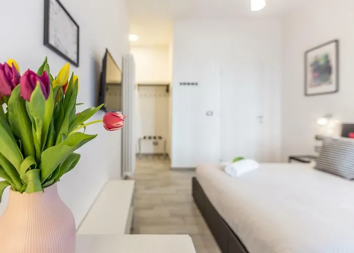 Central City Rooms Penzion Boloňa