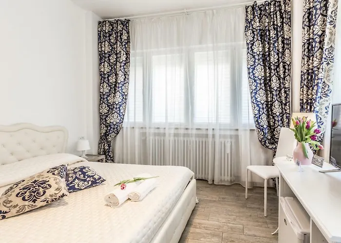 Central City Rooms 4*